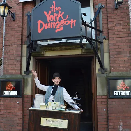 Lakefront 5 Star Country Park Fishing Lakes Near York Free Parking * Malton