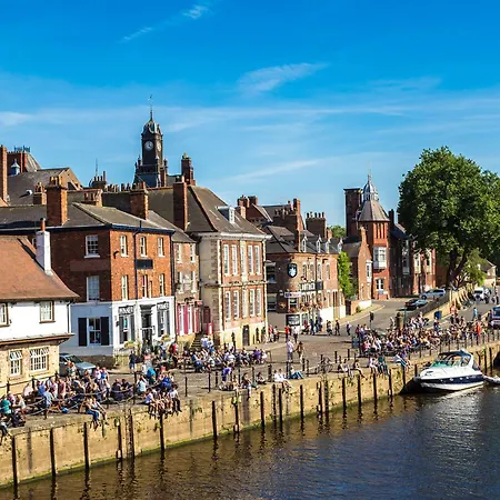 Lakefront 5 Star Country Park Fishing Lakes Near York Free Parking Prázdninový dům