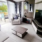 Lakefront 5 Star Country Park Fishing Lakes Near York Free Parking Semesterbostad Malton