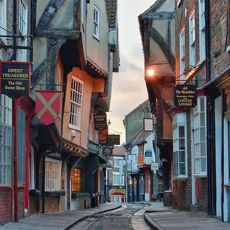 Semesterbostad Lakefront 5 Star Country Park Fishing Lakes Near York Free Parking *